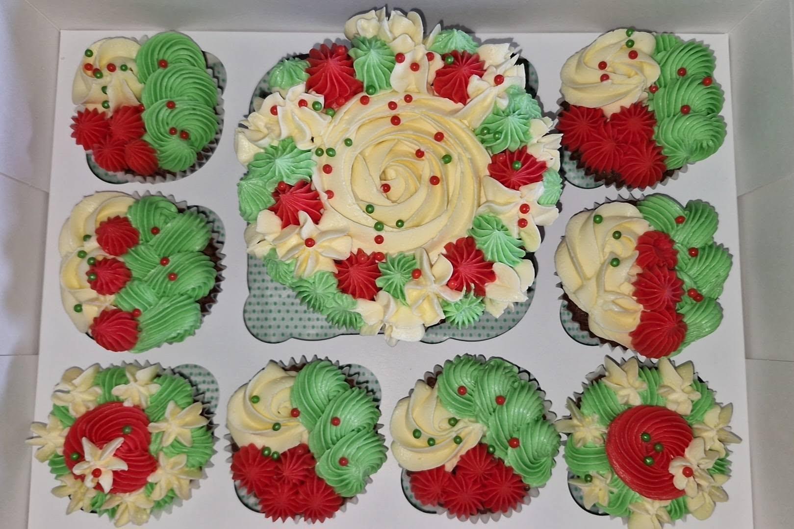 Christmas wreath cupcakes